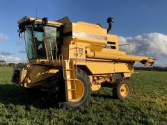 New Holland TR97 Header Farm Machinery for sale SA Truro