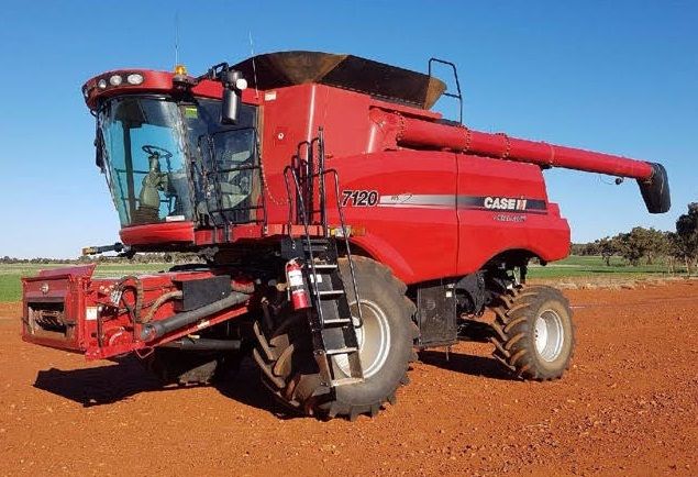 Case IH 7120 Header &amp; 2152 Macdon front for sale Griffith NSW