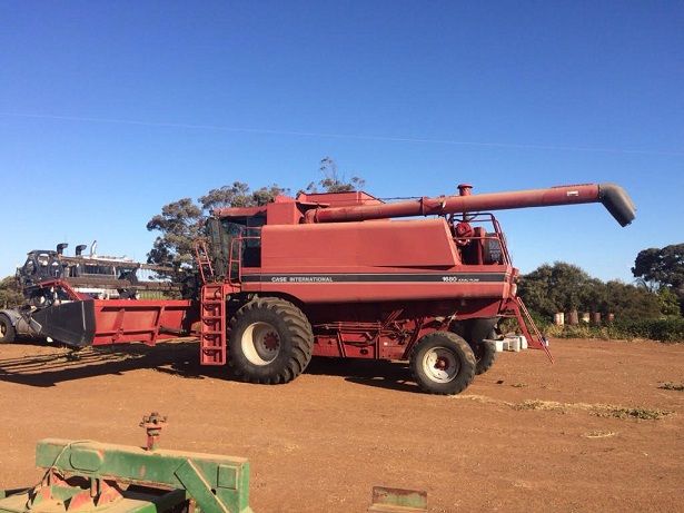 Case 1680 Header Farm Machinery for sale Wycheproof Vic