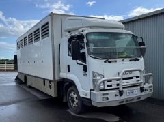 Isuzu Rear Load 8 Horse Truck for sale Miners Rest Vic