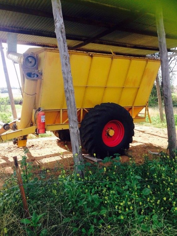 White Chaser Bin Farm Machinery for sale North Star NSW
