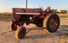 Vintage 1975 International Tractor for sale Coleambally NSW