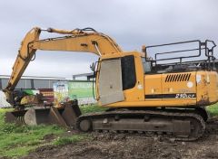 Hyundai 210LC-7 Excavator for sale Gisborne Vic