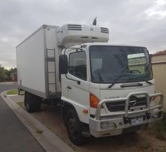 Hino GD Refrigerated Truck for sale Vic Roxburgh