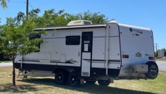 2011 Paramount Classic Caravan in immaculate condition for sale Temora NSW