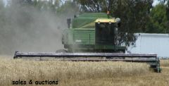 John Deere 8820 harvester/Header for sale NSW Berrigan