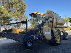 New Holland TX68 Plus Header &amp; Front for sale Keith SA