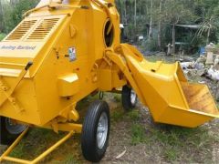 1975 AVELING BARFORD Self loading Cement Mixer for sale Ballard Qld