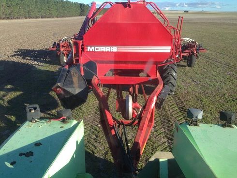 Morris 7240 TBT and Concept 2000 Airseeder Farm Machinery for sale Moora WA