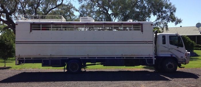 2005 Mitsubishi 10 Horse Truck Horse Transport for sale Burren Junction NSW