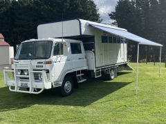 1986 Dual Cab Isuzu 5 Horse Truck for sale Oberon NSW