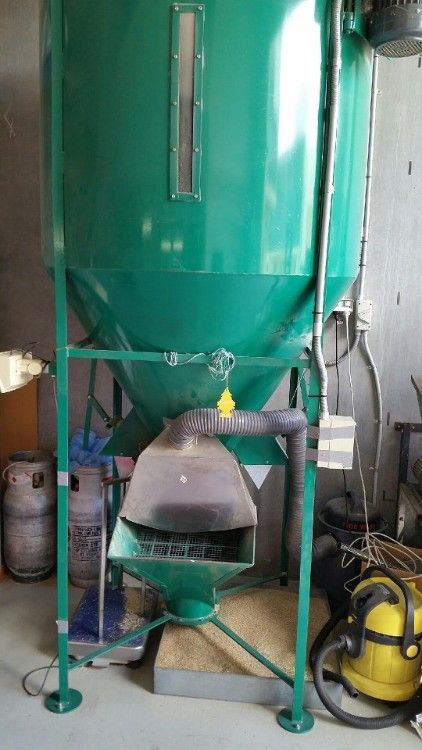 2 Ton Grain Mixer Farm Machinery for sale Seven Hills NSW