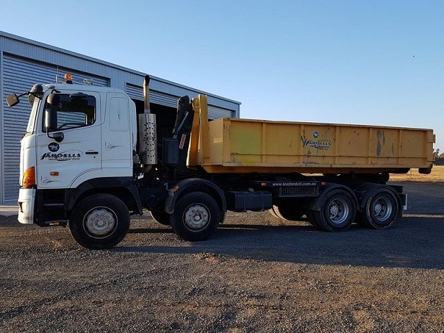 14 Bins Hino 700 Series - FY Hook lift Truck for sale Dubbo NSW