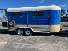 3 Reverse Horse Angle Load Horse Float Geelong Vic