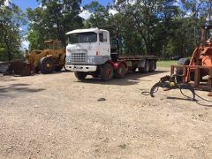 Leader 8 wheeler 7.5m hoist tray truck for sale Fredickton NSW