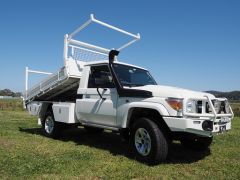 TOYOTA LANDCRUISER 2019 GXL TIPPING UTILITY/CAMPER for sale Wollongbar NSW