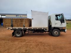 1999 Hino FC tray back Gooseneck Hitch Truck for sale Dubbo NSW