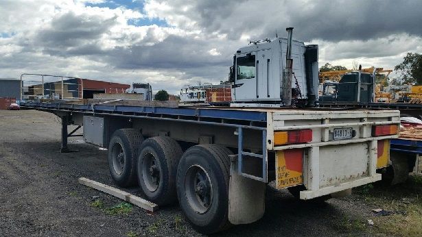 45ft Freuhauf 43ft Freighter Tri Axle Flat top Trailers for sale Melbourne 