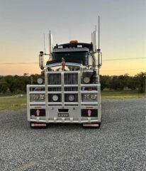 Truck for sale Canowindra NSW 2018 Kenworth T909 Prime Mover