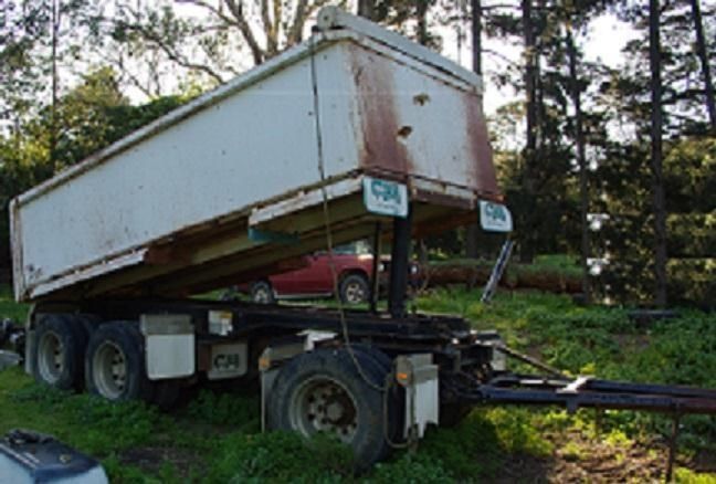 Chris&#039;s Body Builders 14M3 Super Dog Tipping Trailer for sale Vic