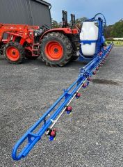 Farm Machine for sale Somersby NSW 2023  New Yaoda hydraulic boomspray 