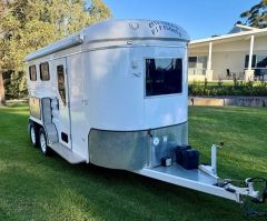 3 HAL Tuza Horse Float with kitchen for sale Highfields Qld