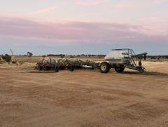 Flexicoil 36 foot 820 bar and 1330 box for sale Brookton WA