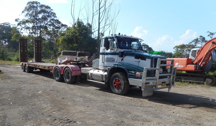 Lusty  trailer, Volvo NL12 bogie Prime Mover Truck for sale Ourimbah NSW
