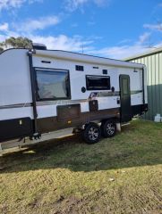 2018 CRUSADER EXCALIBUR DUKE CARAVAN FOR SALE CRANBOURN STH VIC