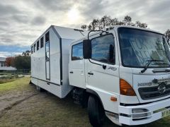 Horse Transport for sale moonbi NSW 2006 Hino 5 Horse Truck