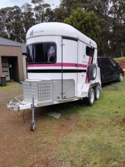 As new Evolution 2 Horse Front Load Float for sale Kinglake Vic