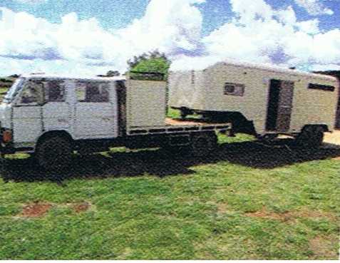 Ford Trader Truck and 4 Horse Gooseneck Trailer Horse Transport for sale QLD