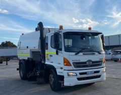 2015 Hino FG8J Road Sweeper / Vac – truck for sale Sydney NSW