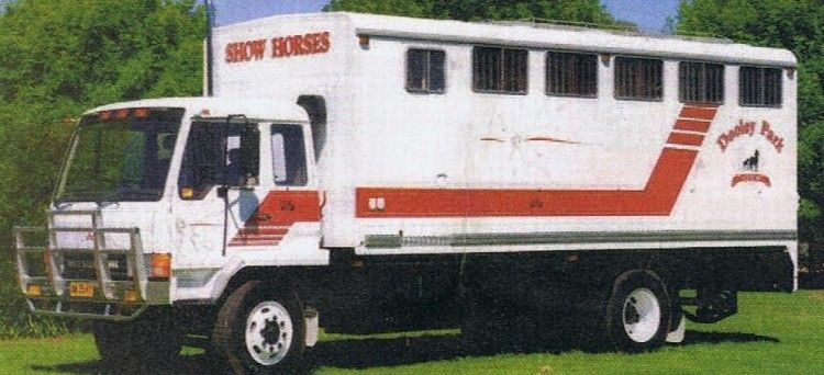 1985 Mitsubishi 7 Horse Truck for sale Lavington NSW