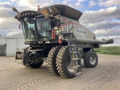 S88 Gleaner &amp; FD 145 Macdon Front for sale Dimdoola Vic