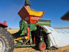 Grain Bagger Richiger R9 for sale Patchewollock Vic